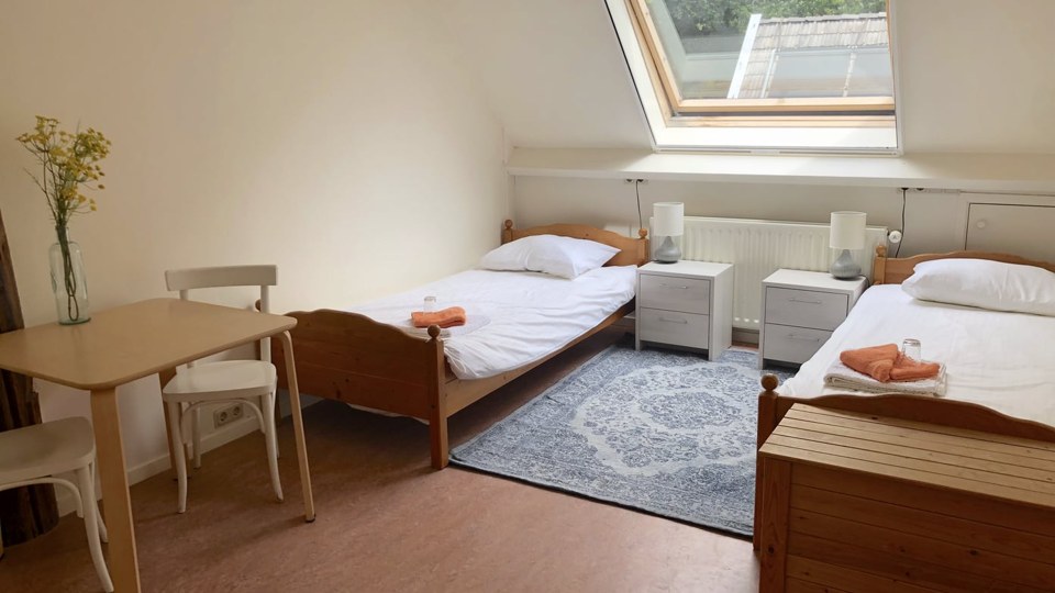Apple, a bedroom in the House