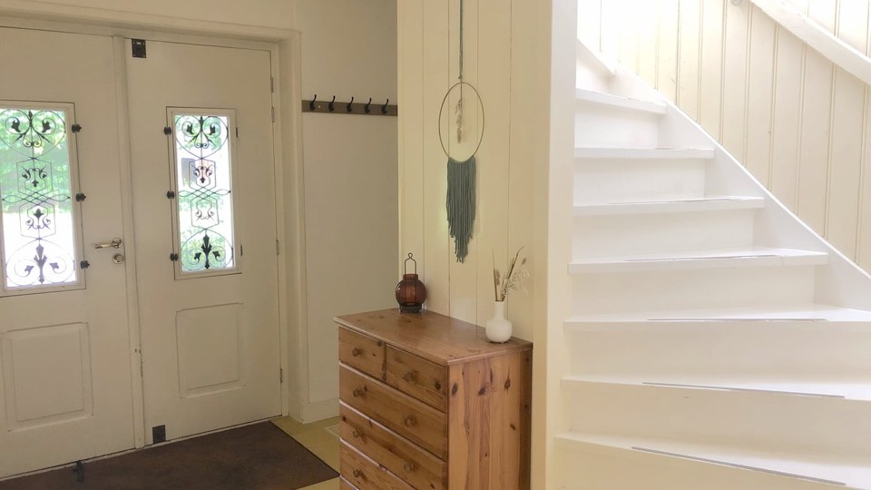 The hallway inside the House